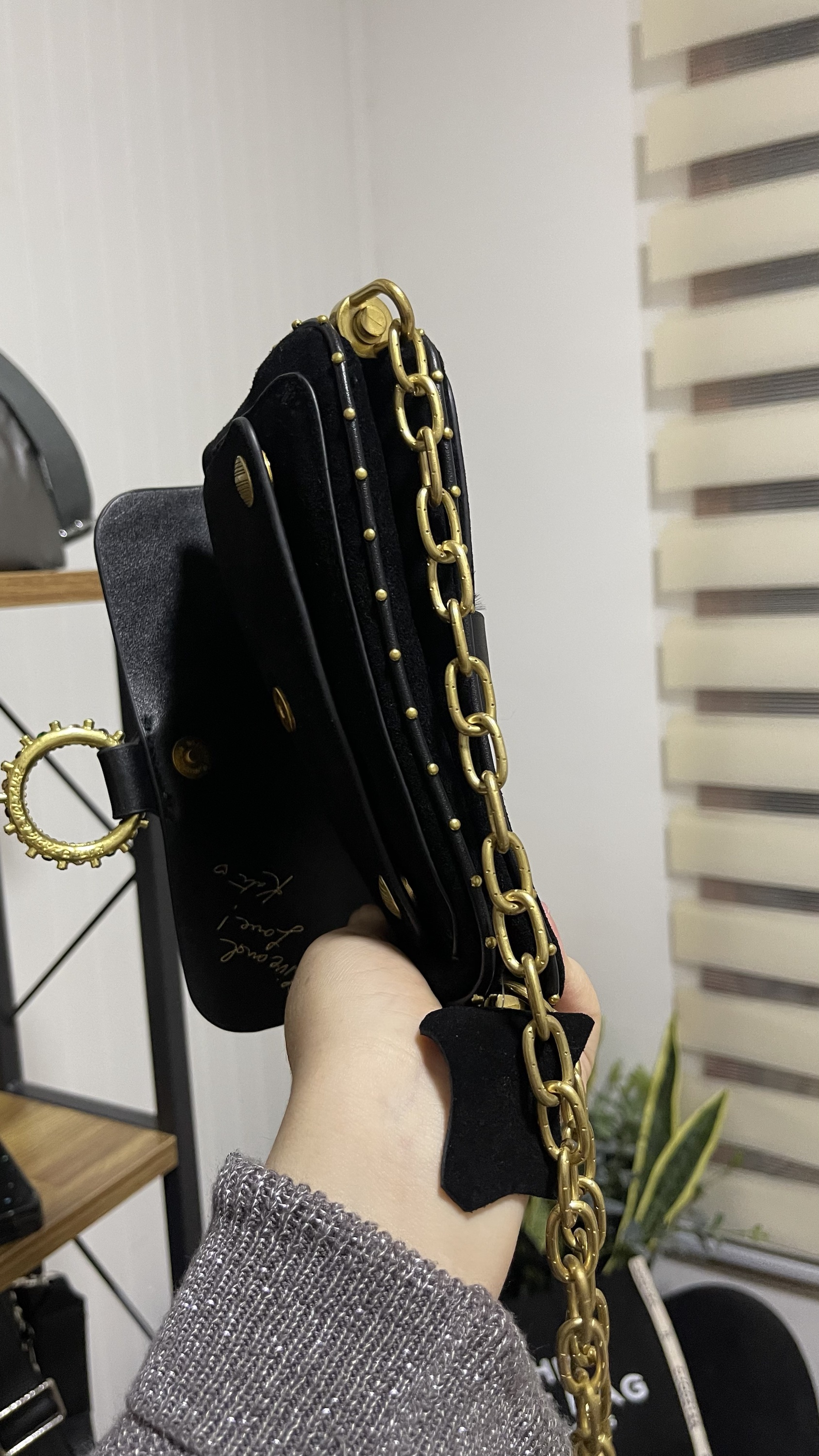 Kate Moss negra con dorado terciopelo | Zadig&Voltaire - Imagen 12